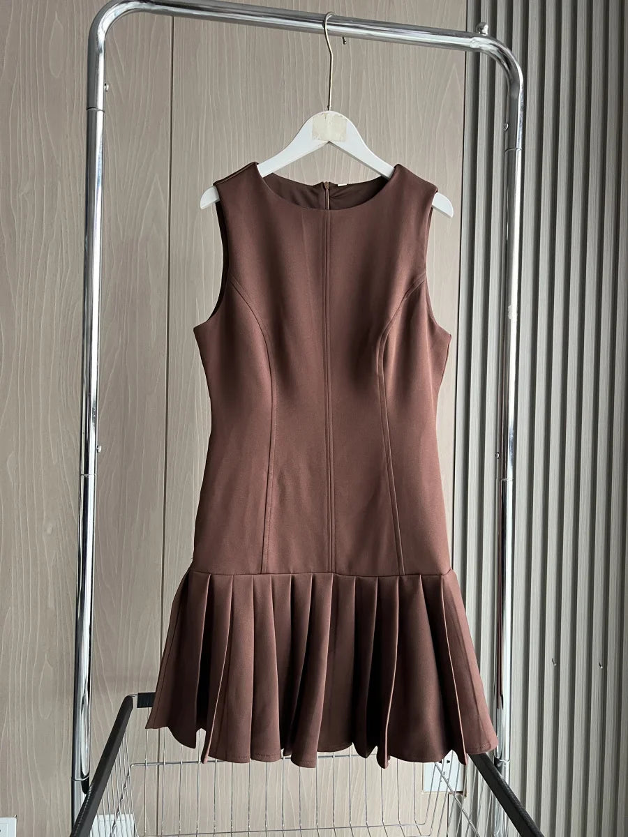 3D Cutout Mini Dresses Women 2025 New Product Pleated Skirt Design Brown